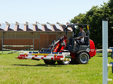 Weidemann 1390, pályaépítés